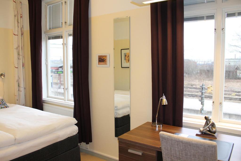 Stationshusets Hotell Och Cafe Köping Szoba fotó