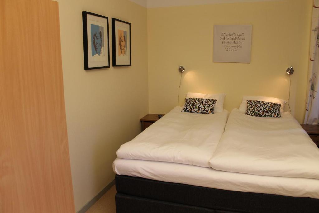 Stationshusets Hotell Och Cafe Köping Szoba fotó